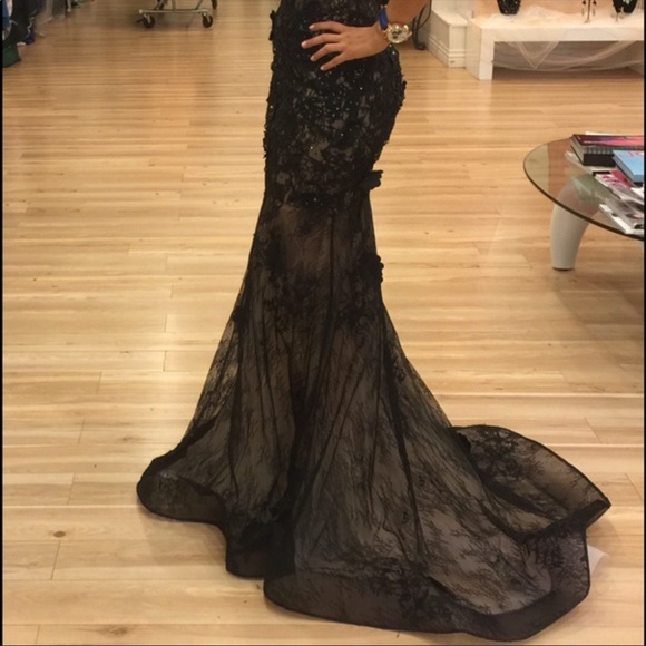 Prom / formal dress - Picture 2 of 3